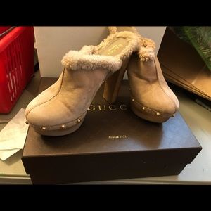 Gucci heels.originally 400, price negotiable obo